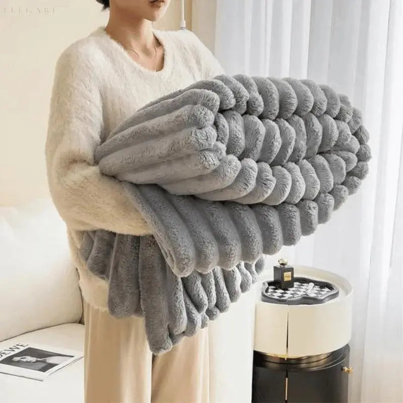 Lumora - ComfortCuddle Plush Fleece Throw Blanket Super Soft
