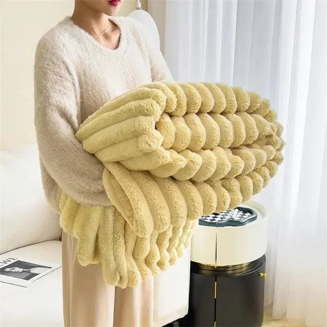 Lumora - ComfortCuddle Plush Fleece Throw Blanket Super Soft