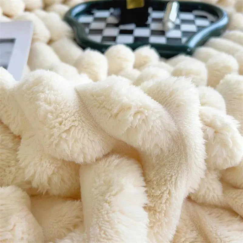 Lumora - ComfortCuddle Plush Fleece Throw Blanket Super Soft