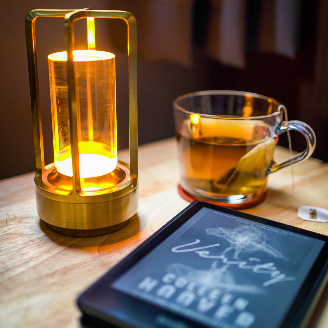 VintGlow - Elegant Crystal Lantern for Home and Outdoor Decor