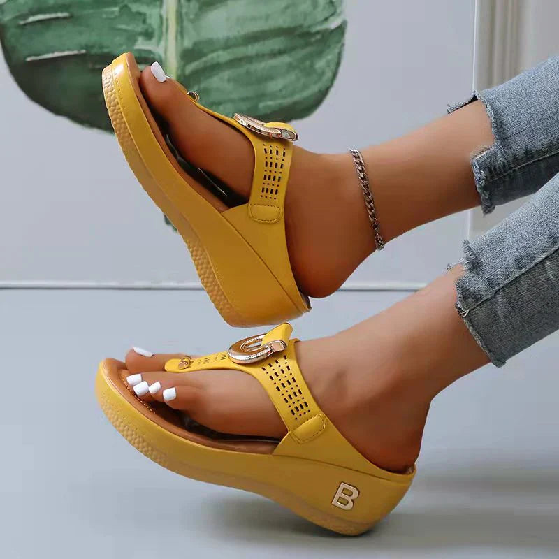 Eira - Stylish Orthopedic Wedge Sandals with Adjustable Fit
