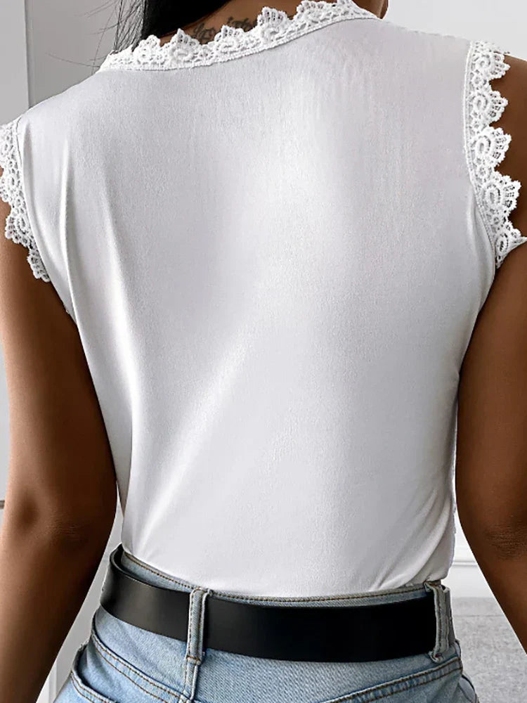 Maris - Elegant Women's Vintage Lace Top with O-neckline