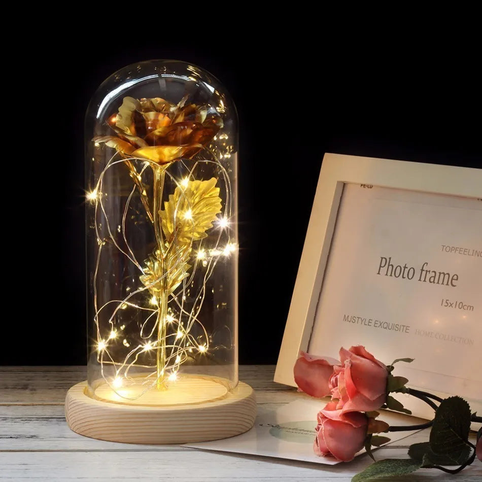 Floréra – Eternal Rose in Glass Dome with LED Light