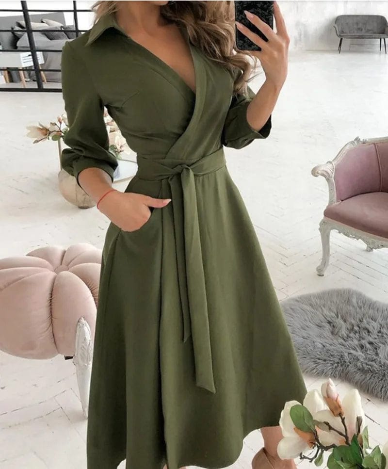 Paityn - Elegant Wrap Dress with Butterfly Print for Sophisticated Style