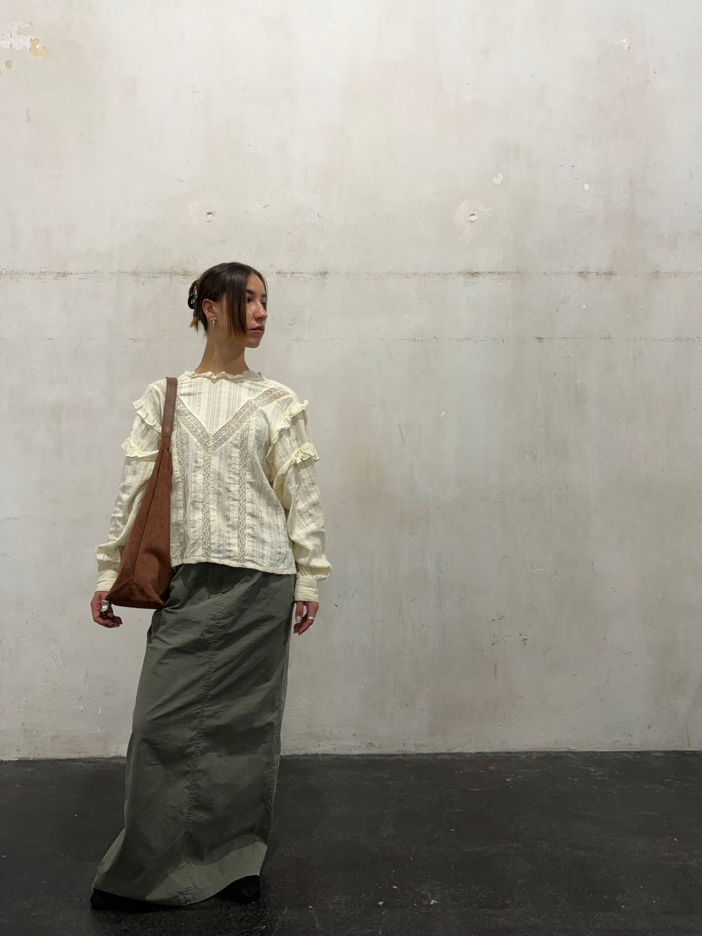 Livi - Stylish Daily Leather Tote for Effortless Elegance and Utility
