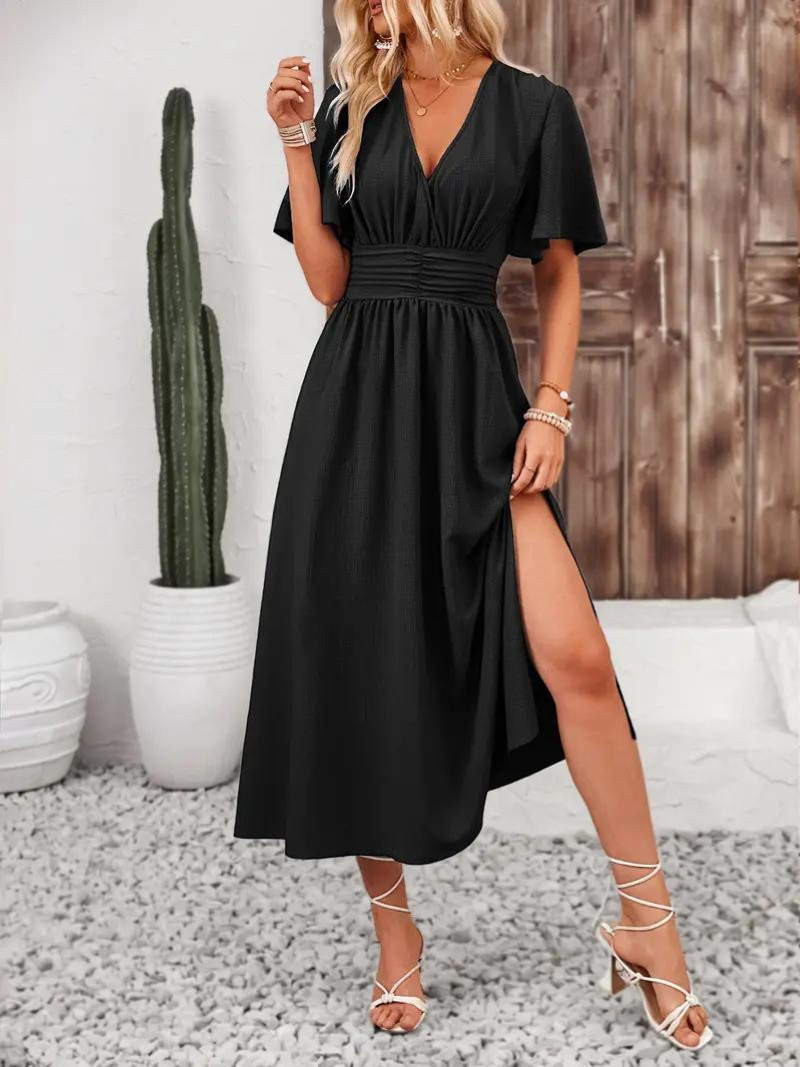 Vespera - Elegant Long Dress for Women with V-neck and Short Sleeves