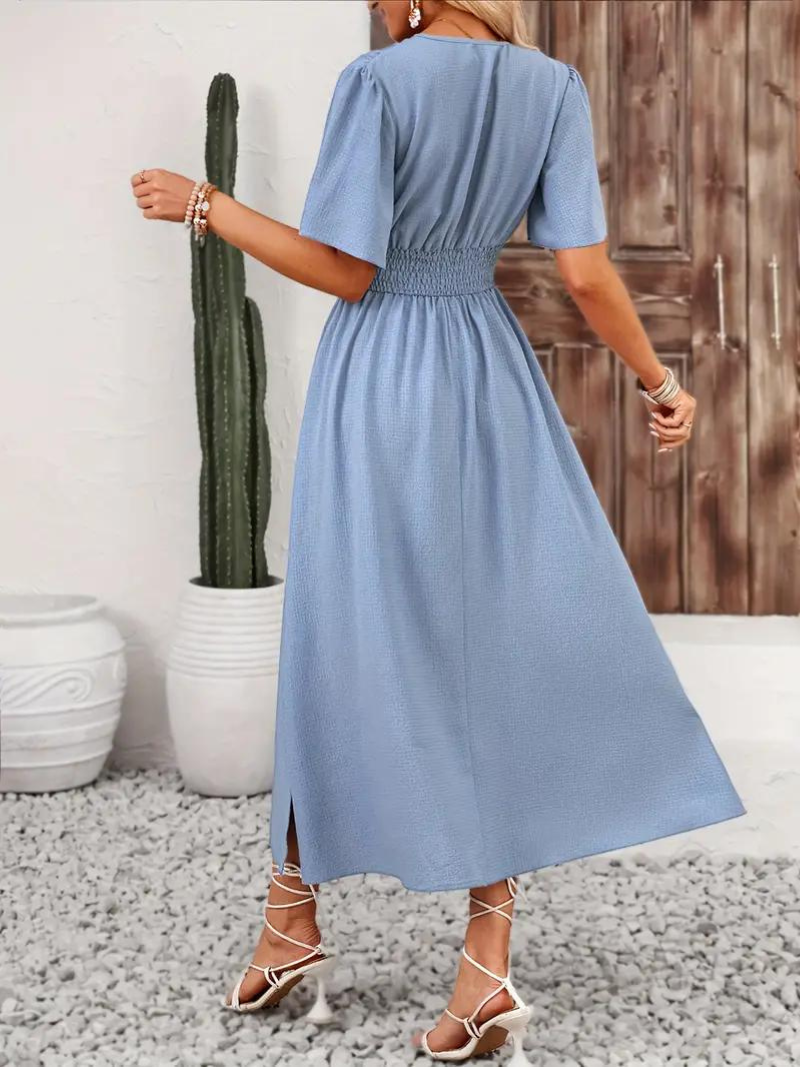 Vespera - Elegant Long Dress for Women with V-neck and Short Sleeves