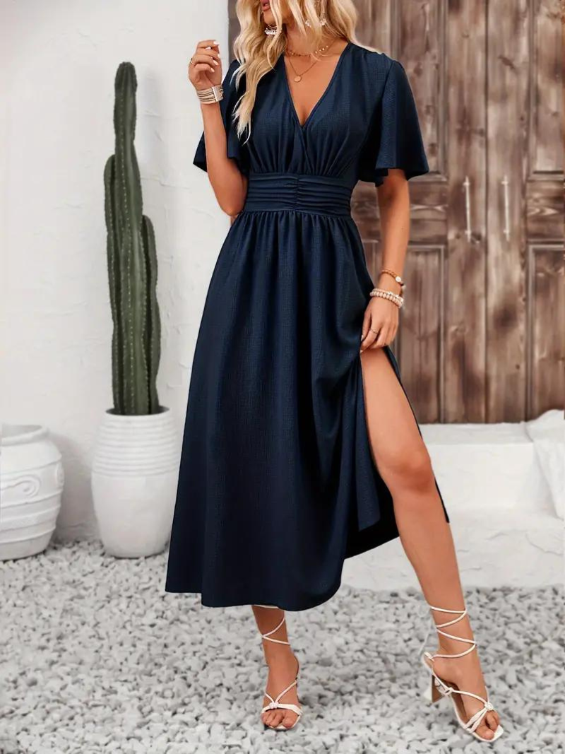 Vespera - Elegant Long Dress for Women with V-neck and Short Sleeves
