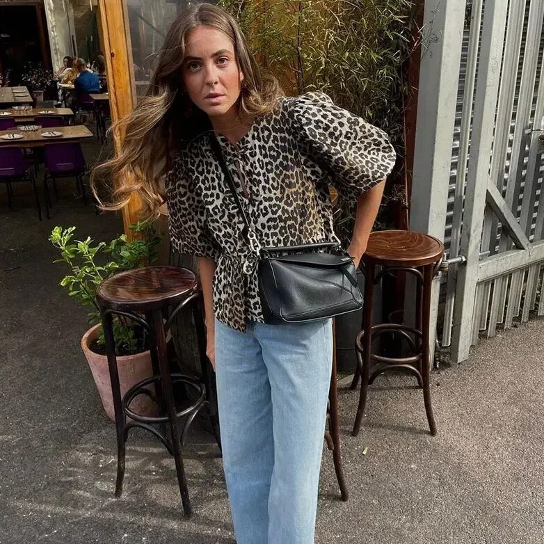 Bijou - Stylish Women's Blouse with Chic Leopard Print