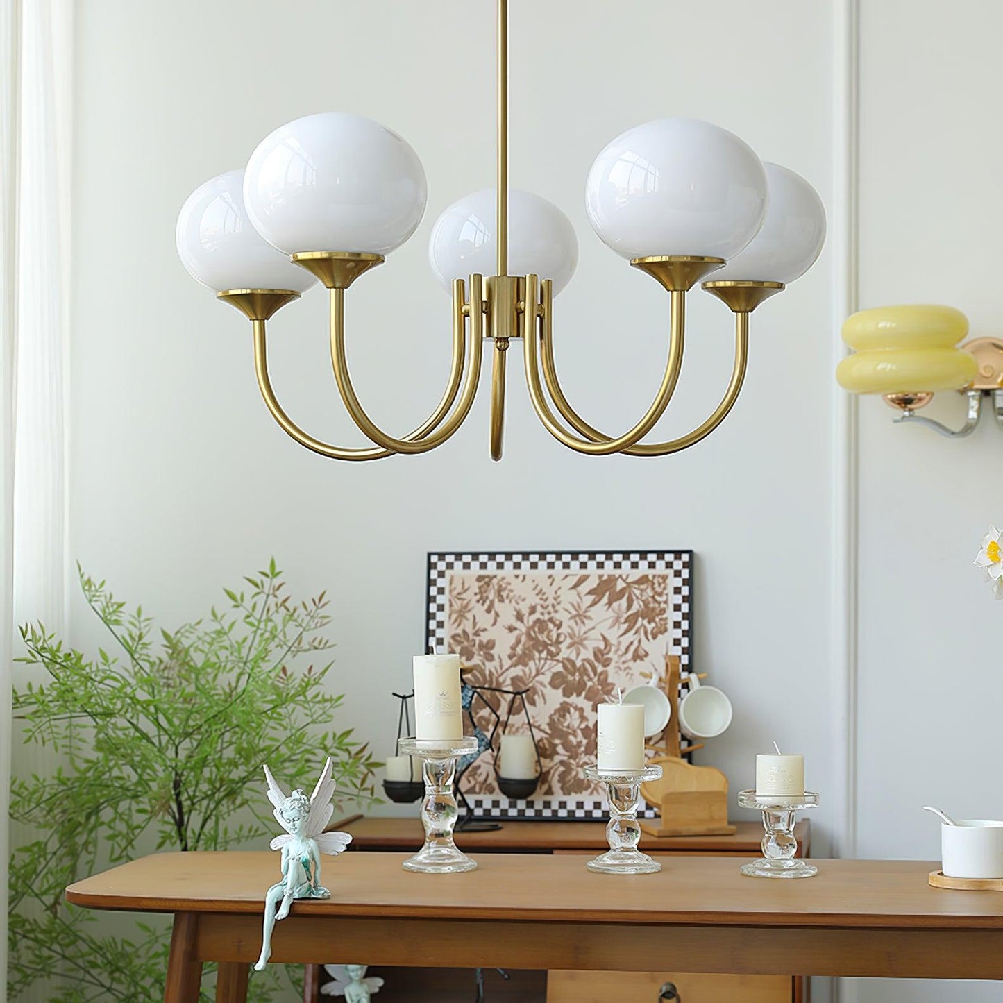 Mysten - AuroraGlow Marshmallow Chandelier Pink Glass Globes