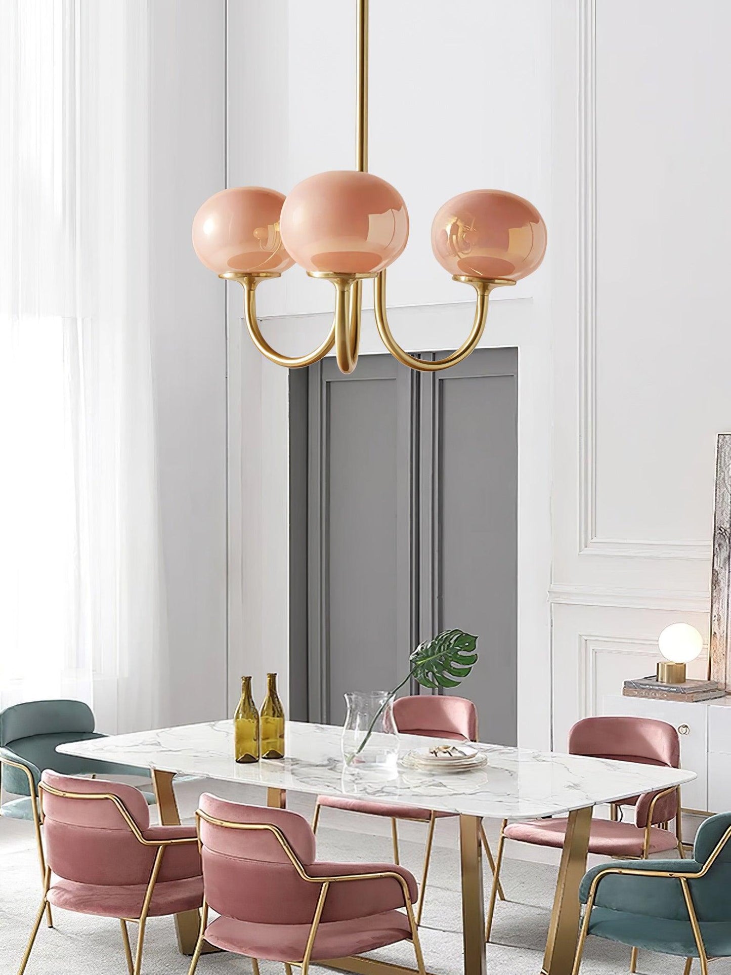 Mysten - AuroraGlow Marshmallow Chandelier Pink Glass Globes
