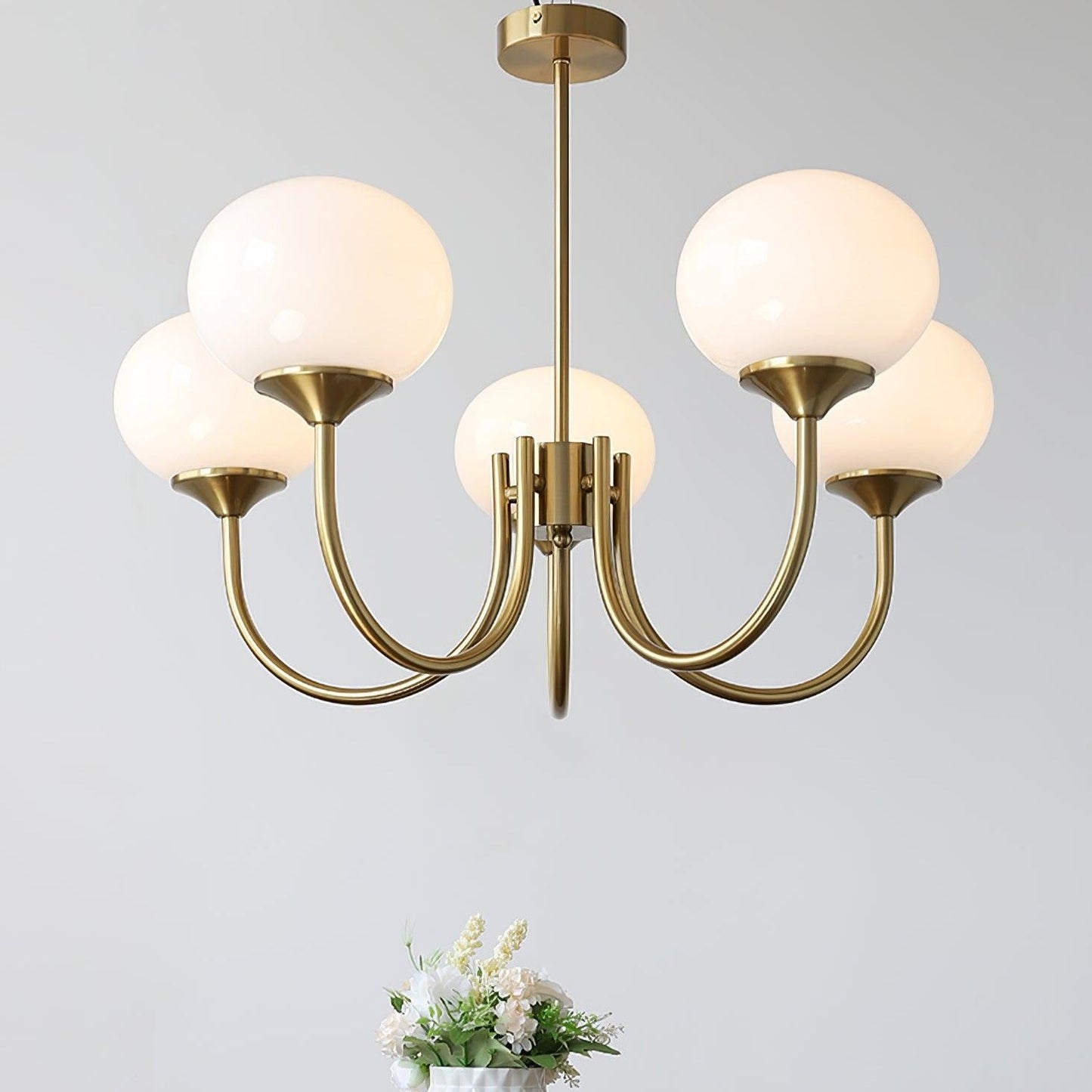 Mysten - AuroraGlow Marshmallow Chandelier Pink Glass Globes