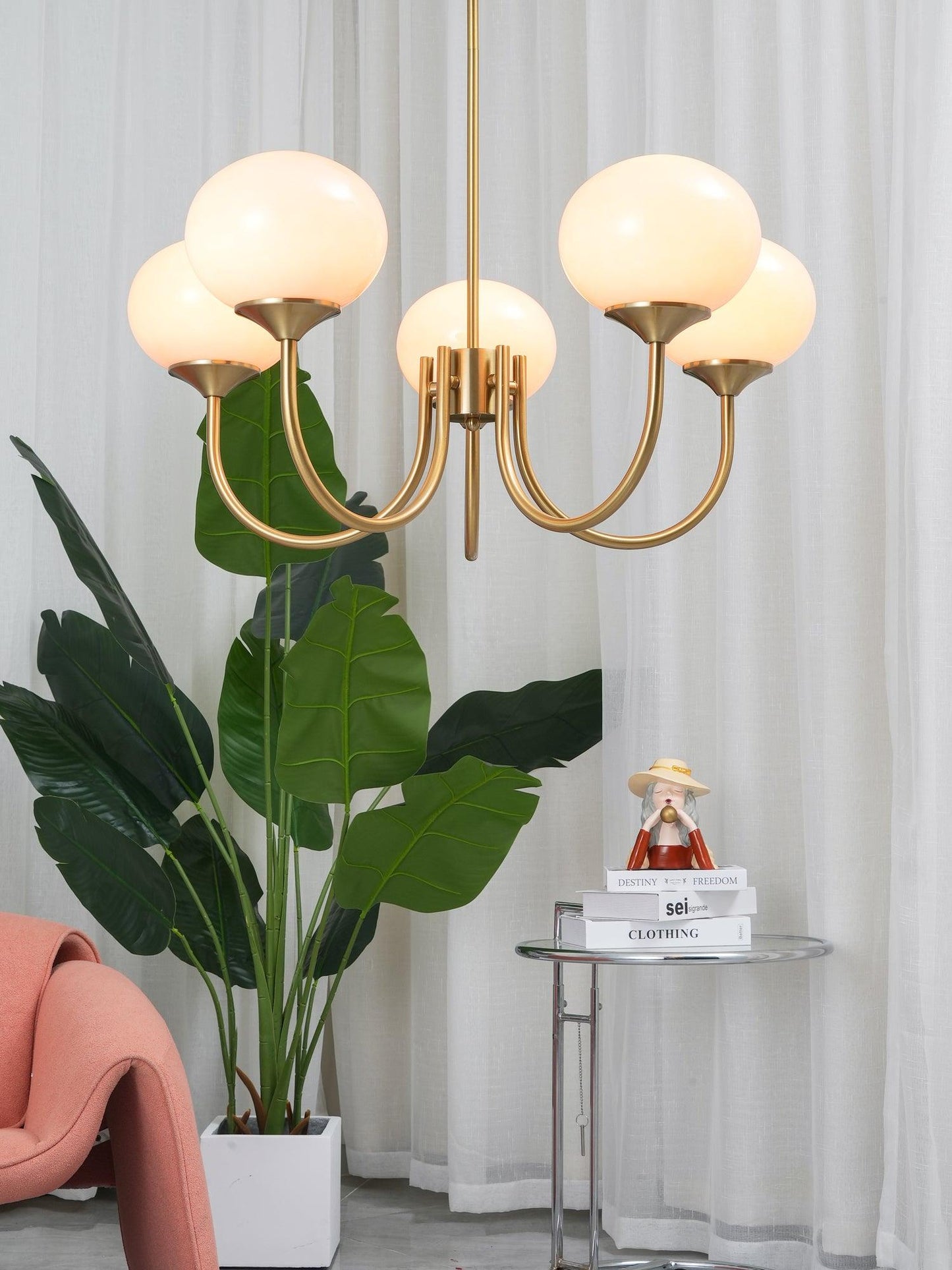 Mysten - AuroraGlow Marshmallow Chandelier Pink Glass Globes