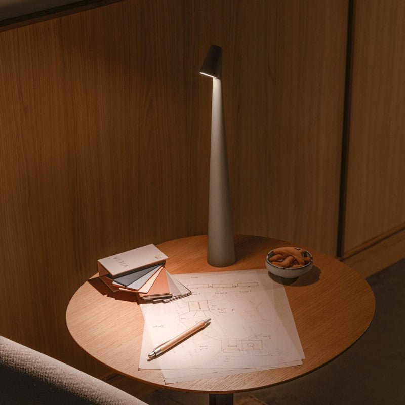 Luxscape - Minimalist Beam Lamp with Stylish Design and Flexibility
