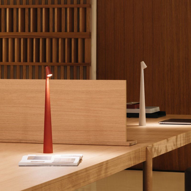 Luxscape - Minimalist Beam Lamp with Stylish Design and Flexibility