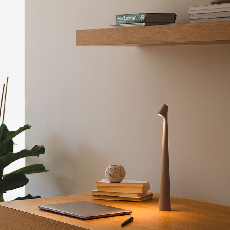 Luxscape - Minimalist Beam Lamp with Stylish Design and Flexibility
