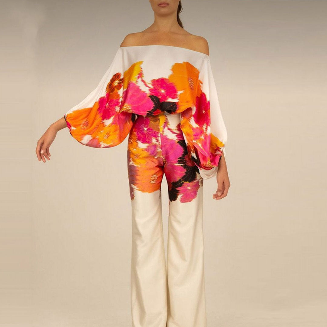 Camber - Elegant Women's Wide-Leg Pantsuit with 3D Effect Pattern