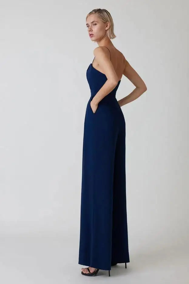 Audrina- Elegant Women's Sleeveless Jumpsuit with Flattering Design