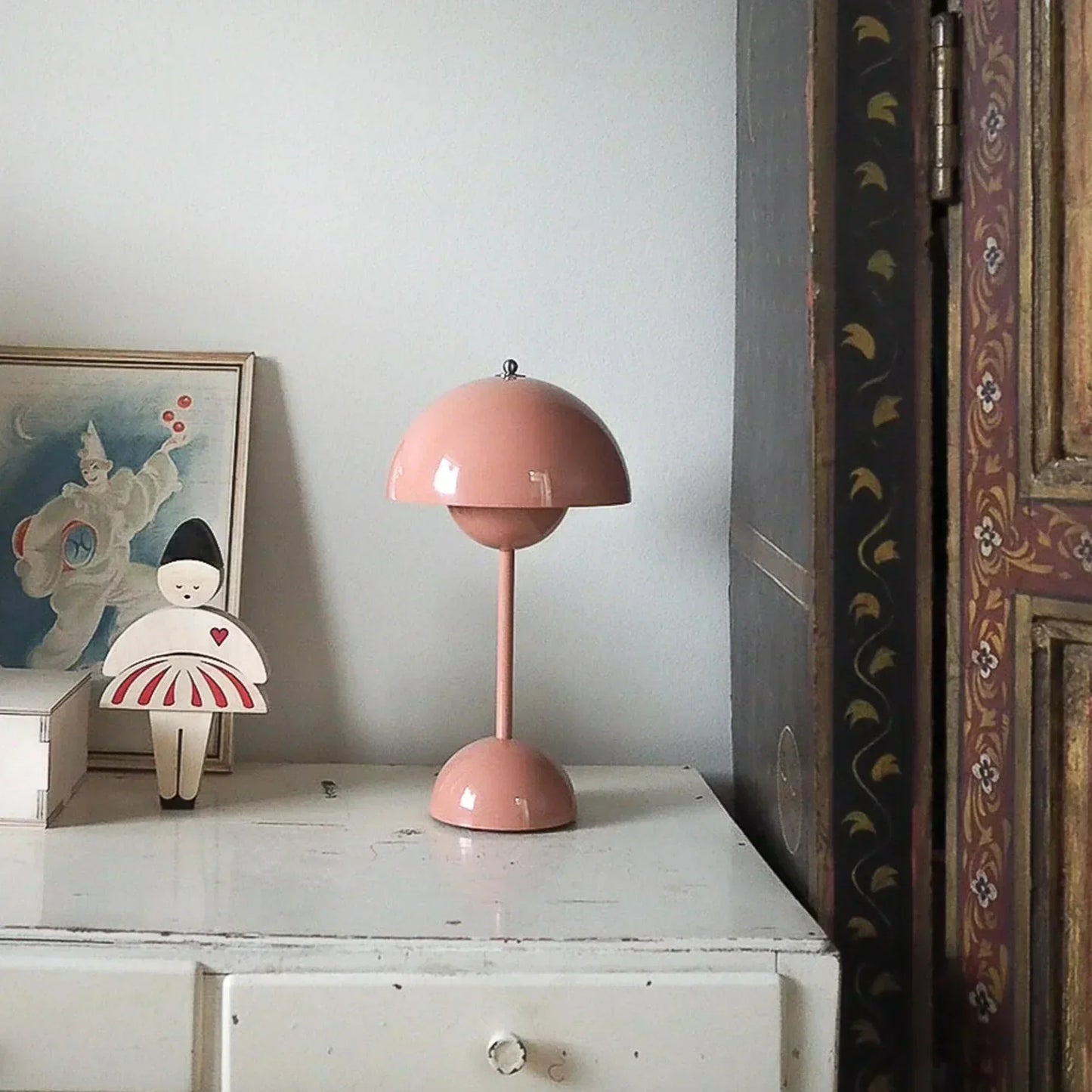 Velora - NordicGlow Modern Mushroom Table Lamp LED Elegant Design