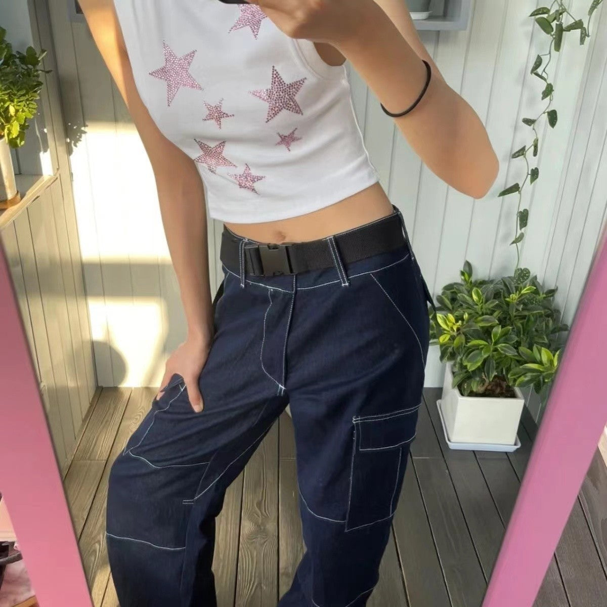 Junessa - Stylish Women's Crop Top with Sparkling Star Design