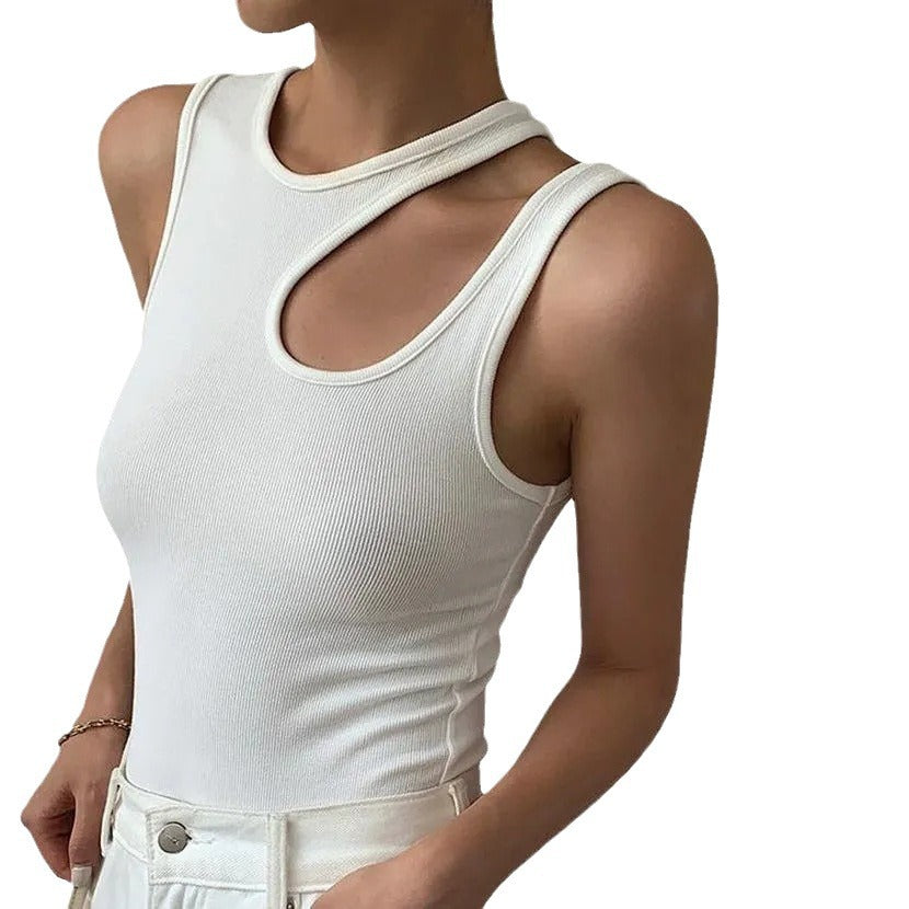 Samantha - Stylish Women's Top with Asymmetric Cut and Modern Design