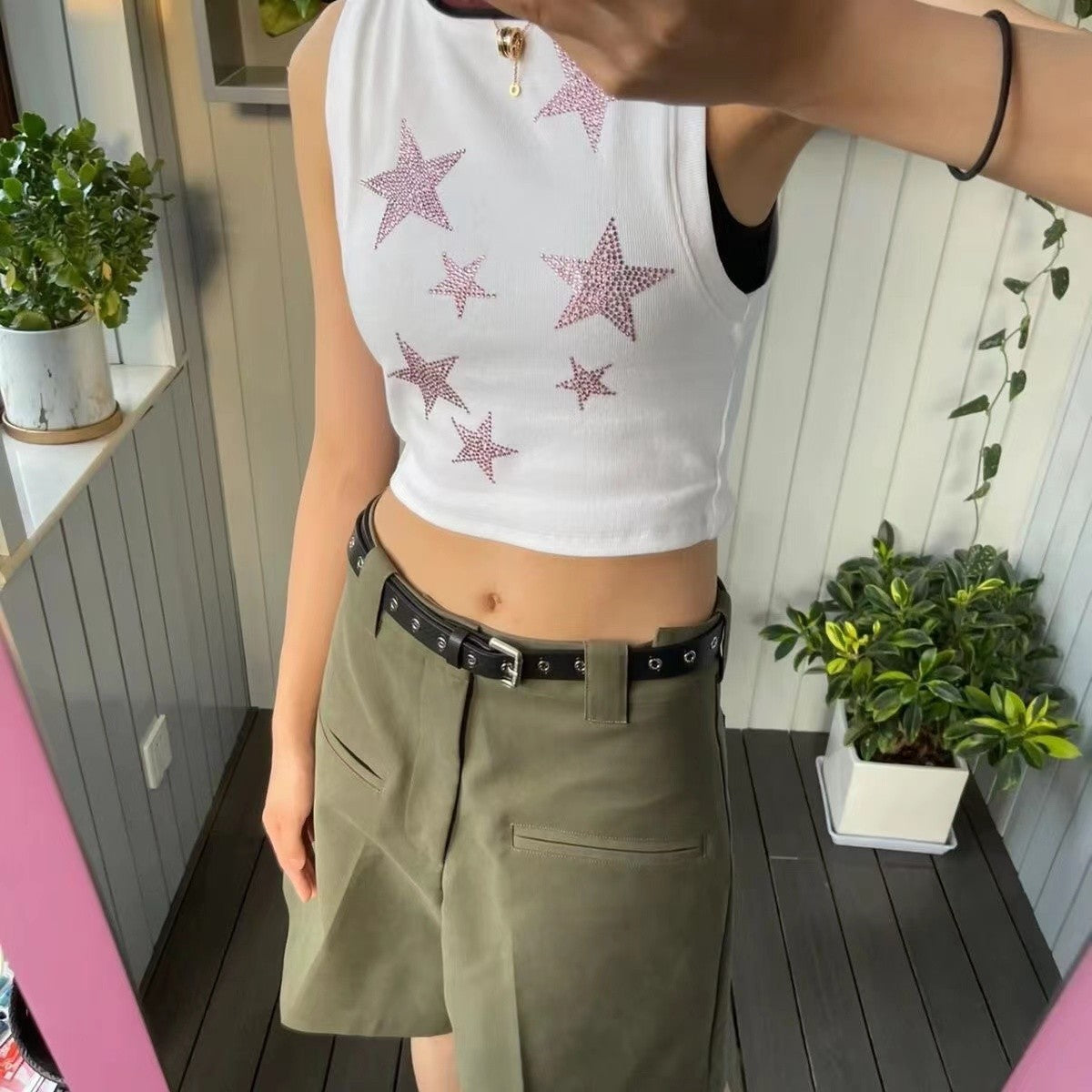 Junessa - Stylish Women's Crop Top with Sparkling Star Design