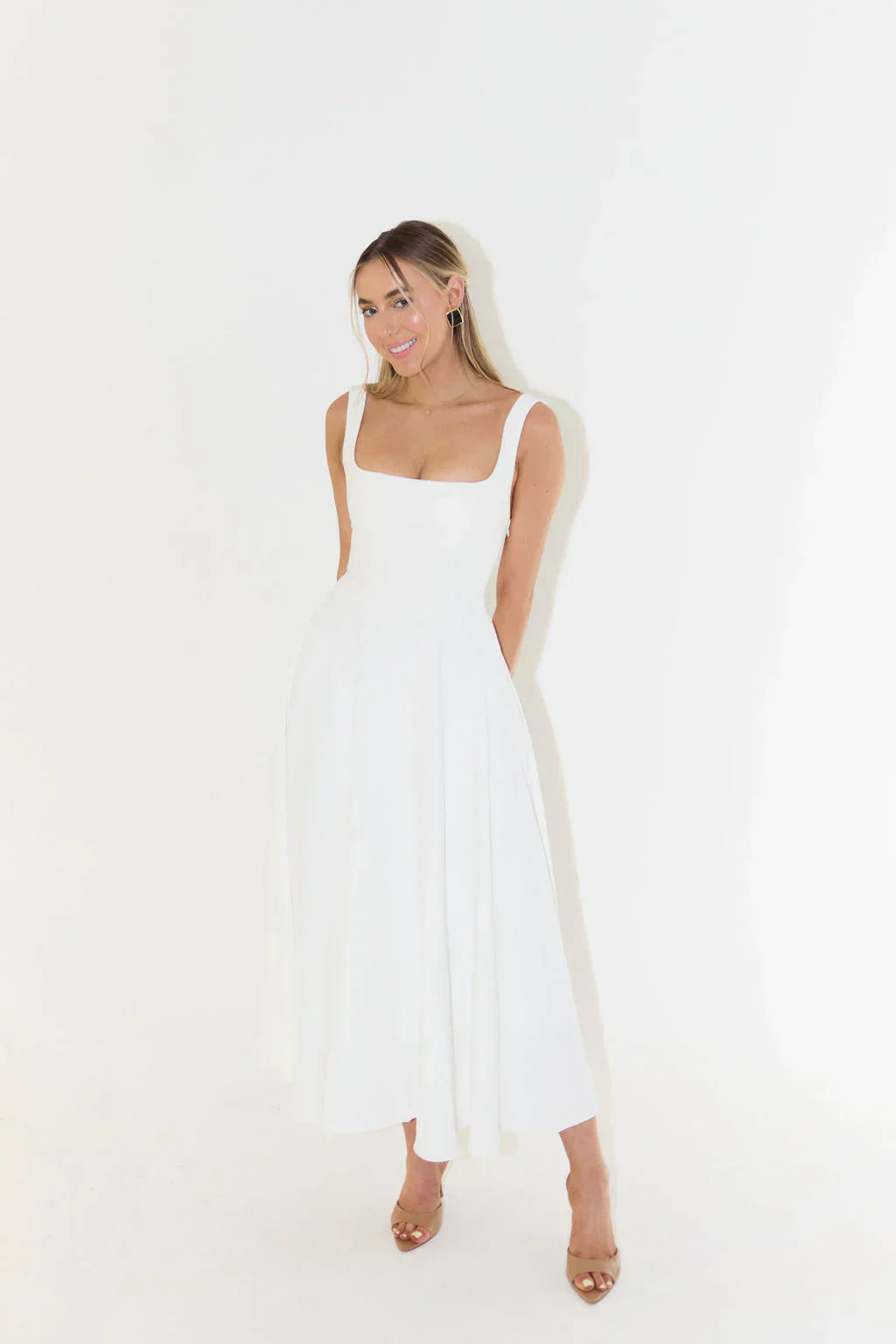 Hattie-Rae - Stylish High-Waisted Square-Neck Midi Dress for Summer Elegance