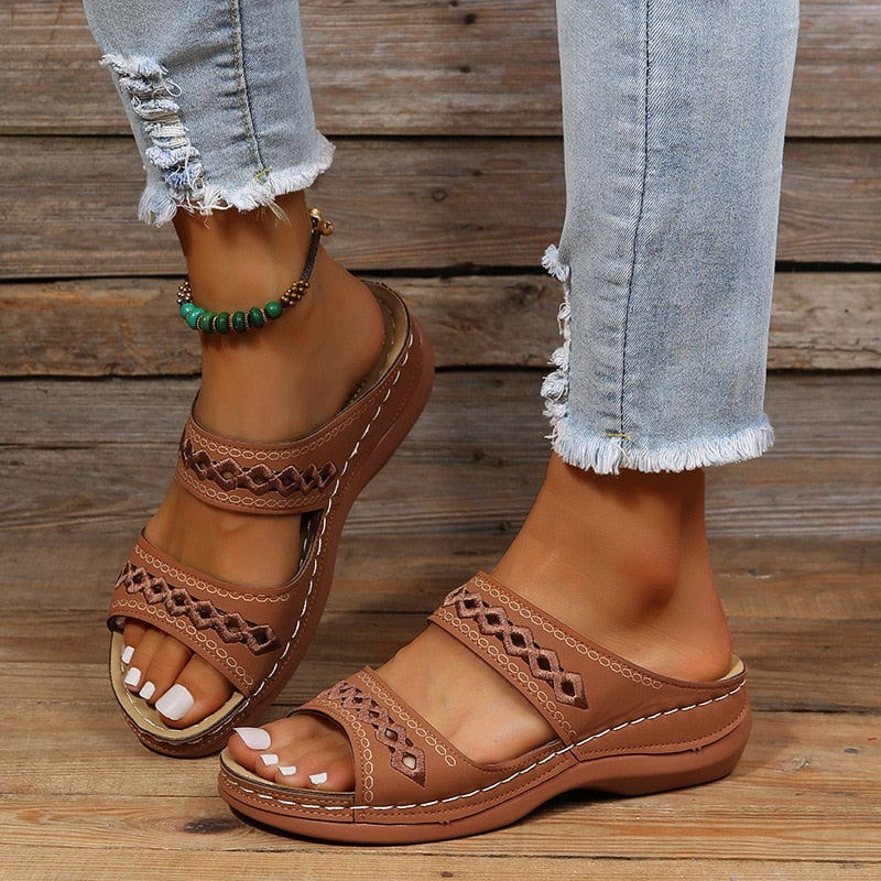 Moira - Stylish Padded Orthopedic Sandals for All-Day Comfort