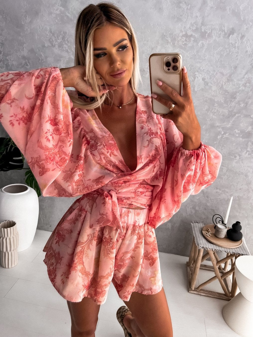 Alayna - Stylish Women's Beach Play Dress with Deep V-neck and Lantern Sleeves