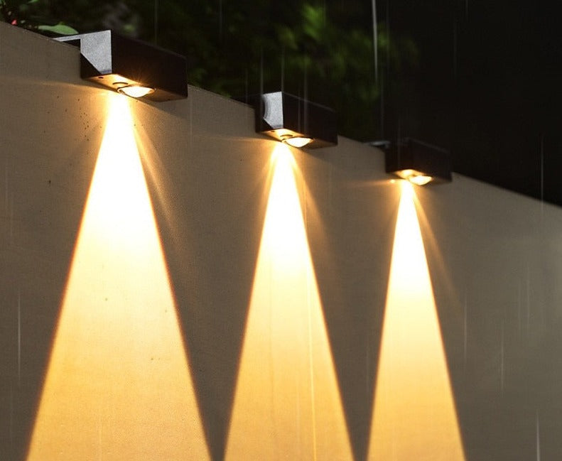 Glowava - TrackGlow Weatherproof Solar Outdoor Lighting Reliable Brightness