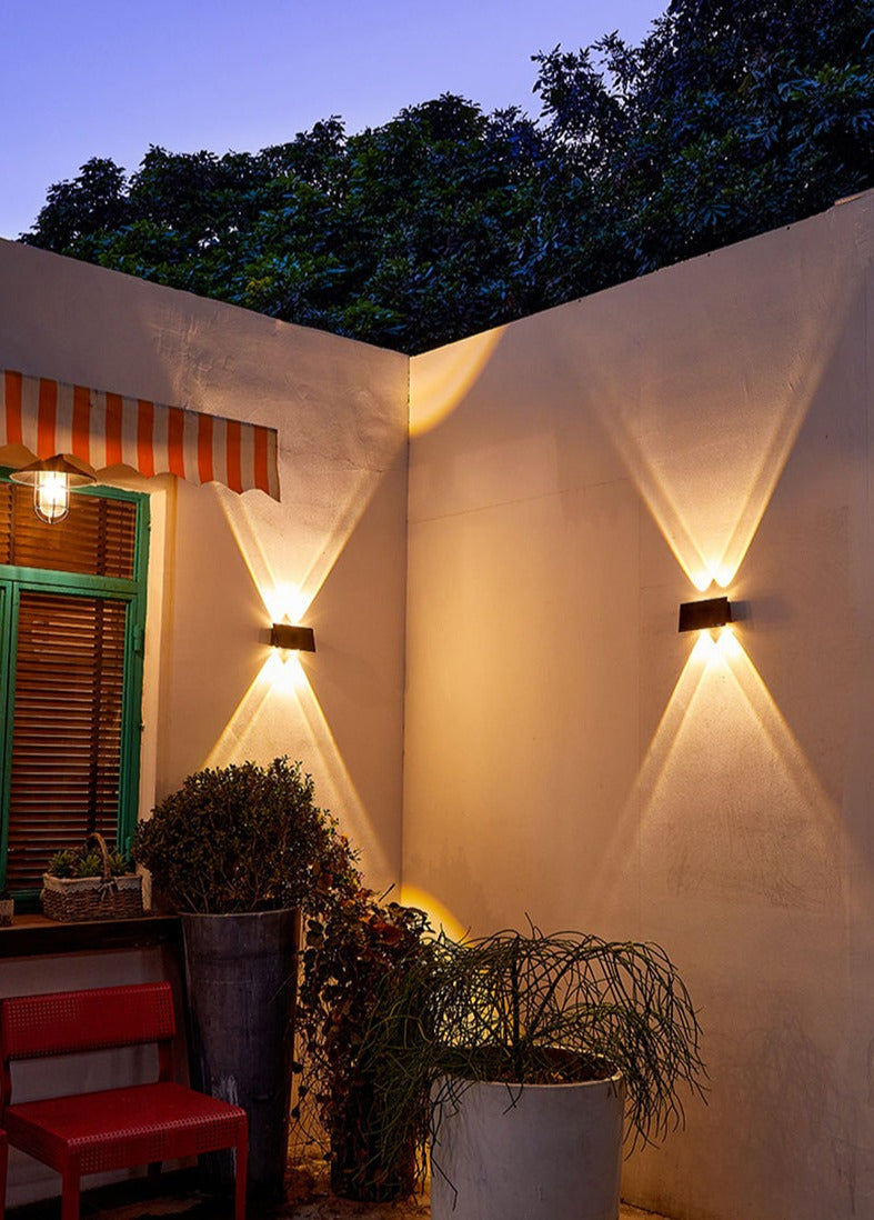 Glowess - SolarRay Solar Wall Lamp Modern Waterproof Lighting for Outdoors
