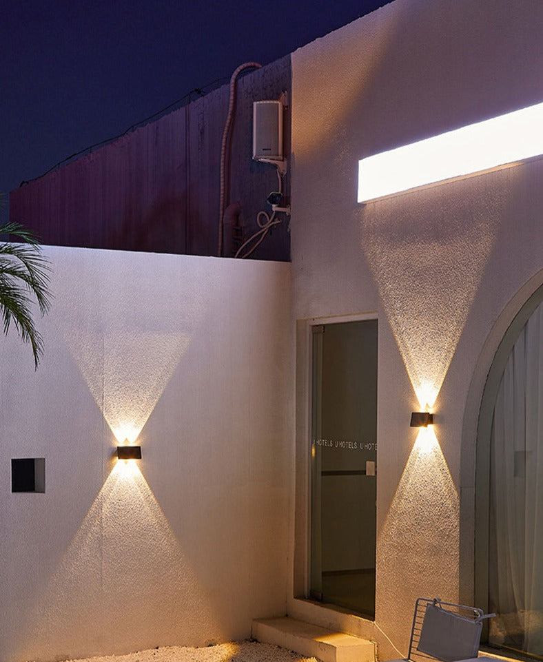 Glowess - SolarRay Solar Wall Lamp Modern Waterproof Lighting for Outdoors