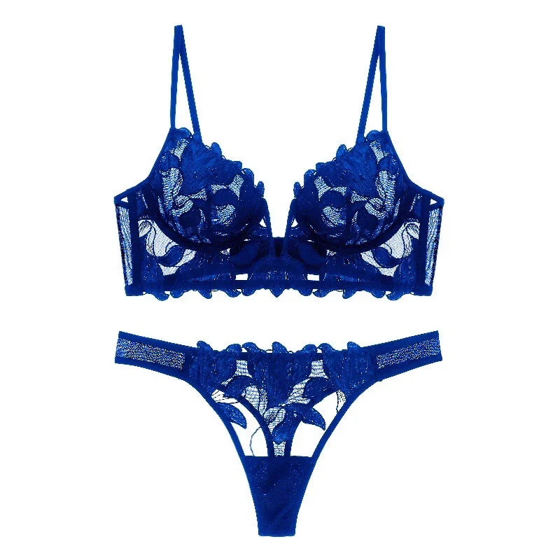 Holliday - Luxurious Women's Lingerie Set with Elegant Details