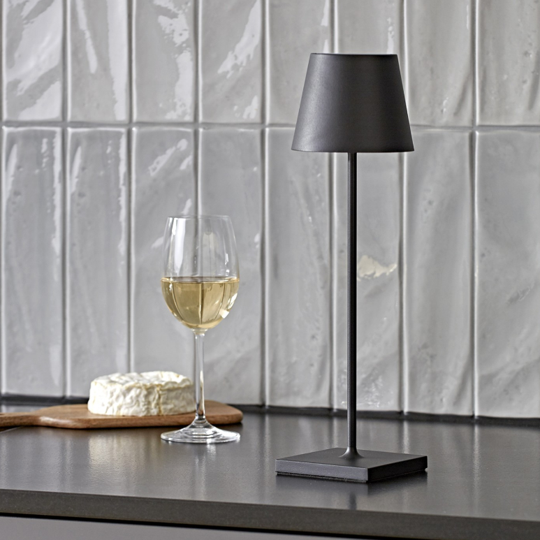 LumoHaven - Stylish Dimmable Table Lamp with USB-C Charging Port
