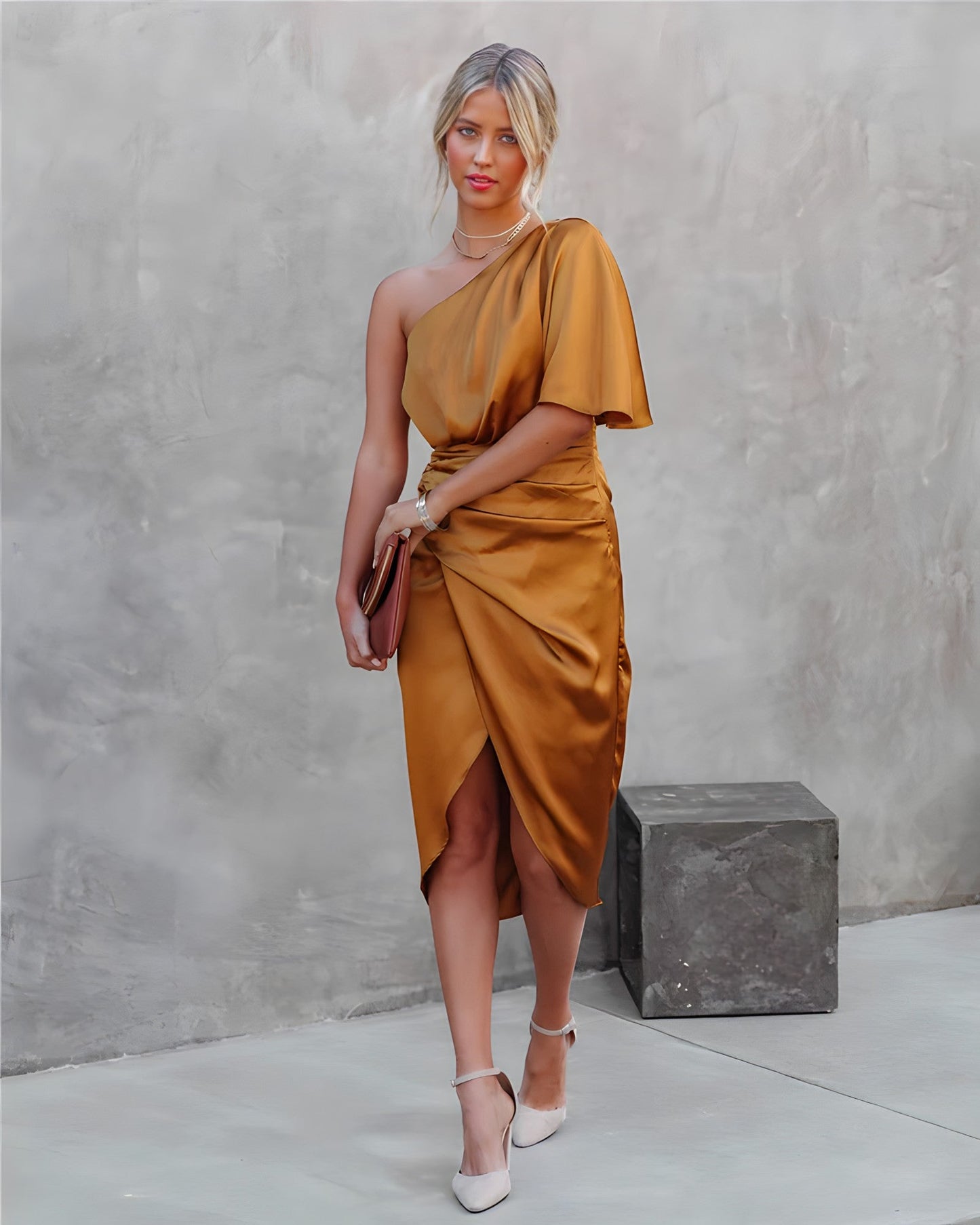 Glynnis- Women's Elegant Dress with One-Shoulder Design and Draped Style