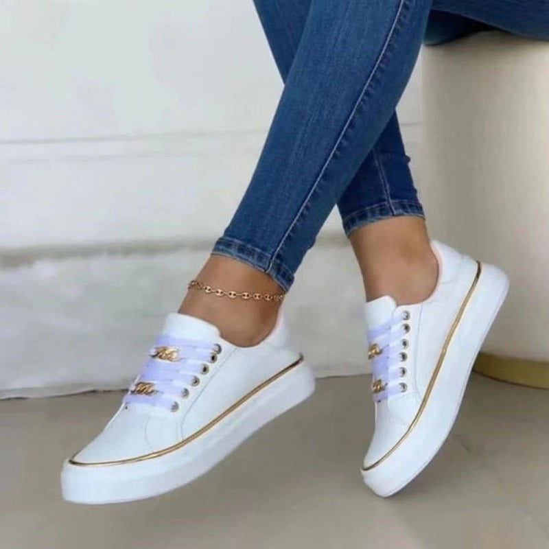 Dorothea- Comfortable Women's Sneakers with Stylish Chain Detail