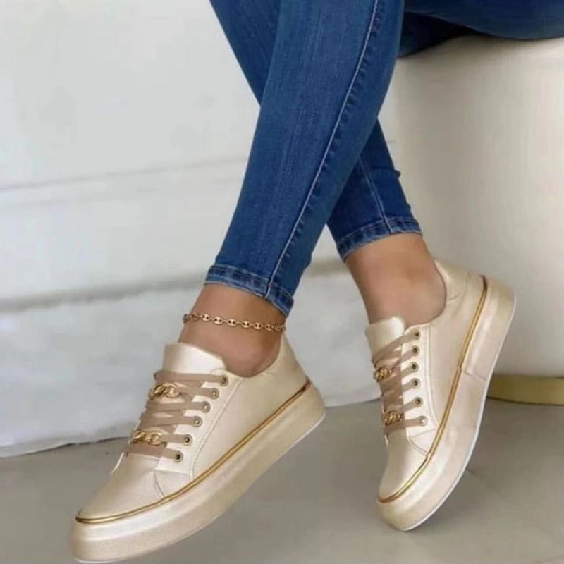 Dorothea- Comfortable Women's Sneakers with Stylish Chain Detail