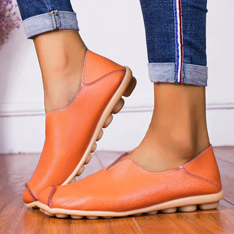 Daphne - Stylish Leather Slippers with Comfortable Fit and Non-Slip Sole
