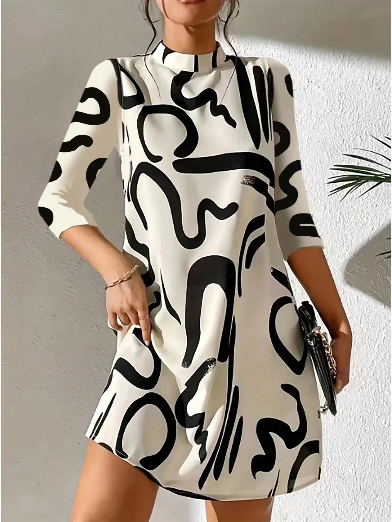 Alanna - Stylish and Comfortable Dress with Trendy Autumn Print