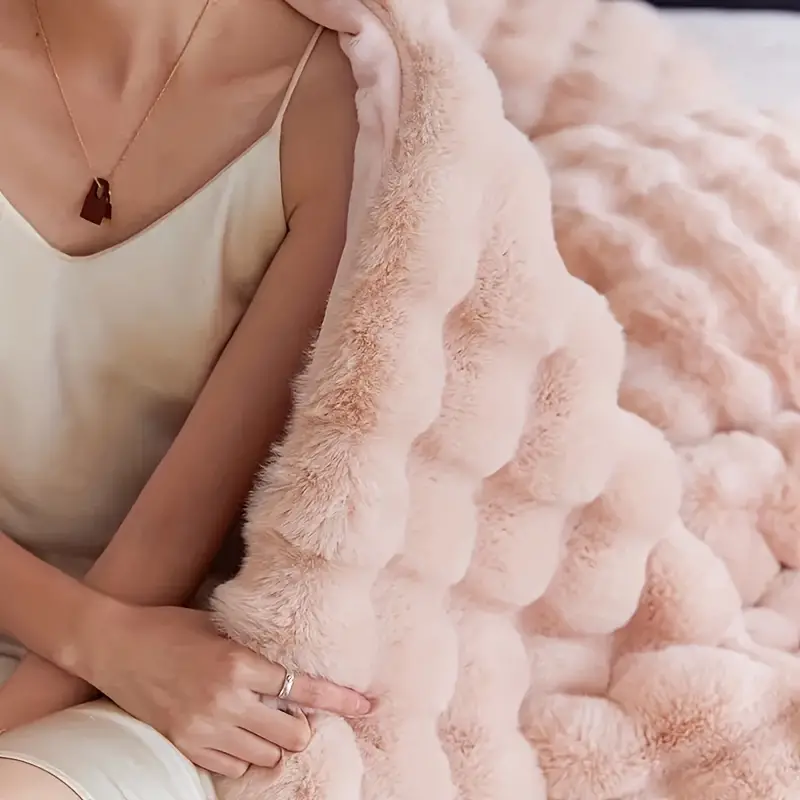 Rugora - Plush Throw Blanket With Reinforced Texture Cozy
