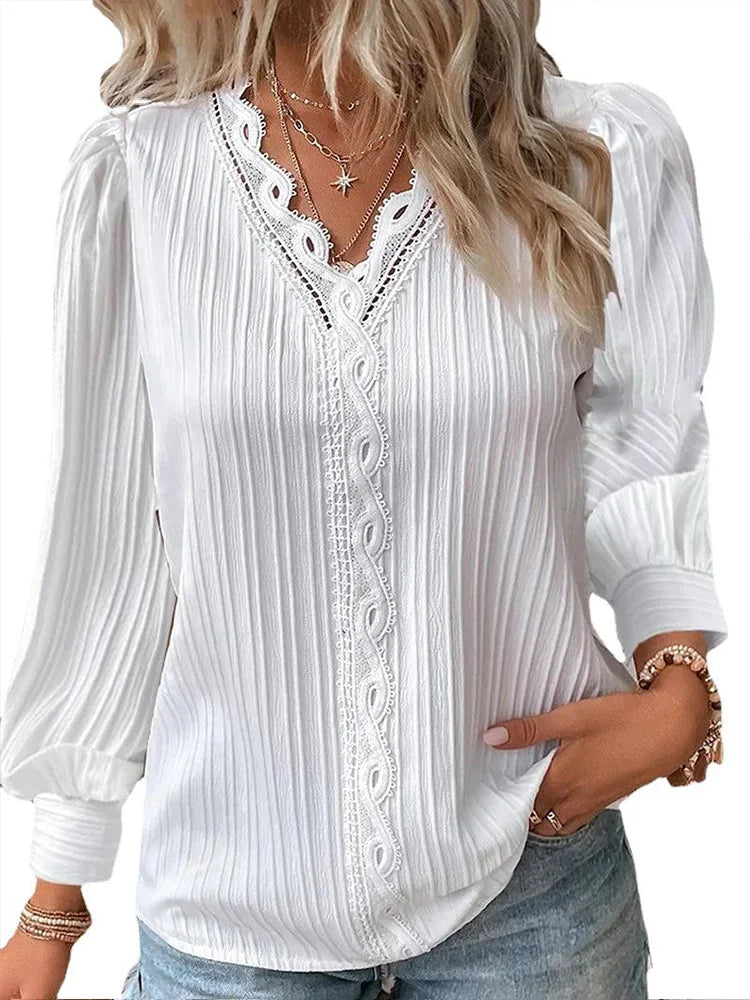 Umika - Elegant Women's Blouse with Timeless Design and Modern Versatility