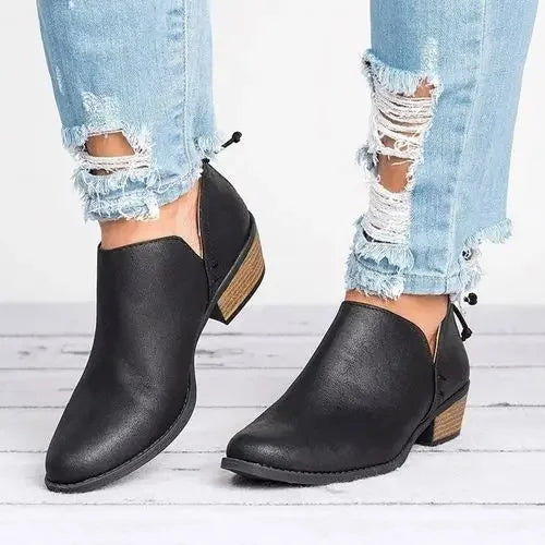 Bree - Stylish Heeled Ankle Boots with Chunky Heel and Suede Upper