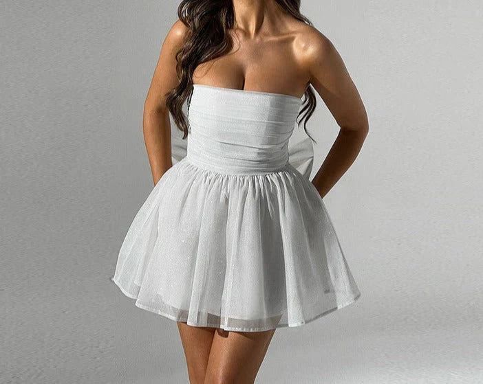Prudence - Elegant Strapless Mini Dress with Shimmering Tulle