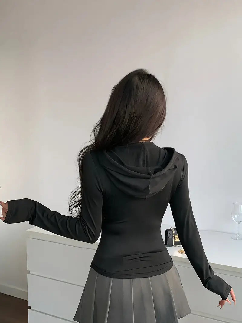 Belinda - Fitted Cotton Zip-Up Hoodie with Drawstring Hood and Pockets