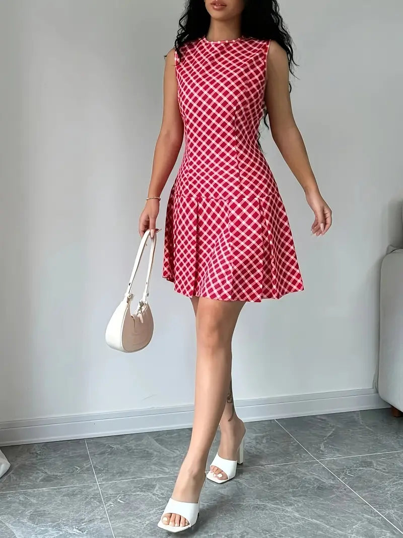 Carmen - Stylish Sleeveless Dress with Pleats and Checked Pattern
