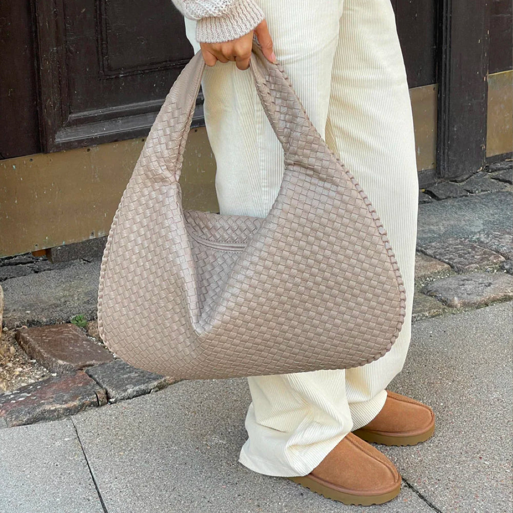 Kaitlynn - Textured Tote Bag For Everyday City Style