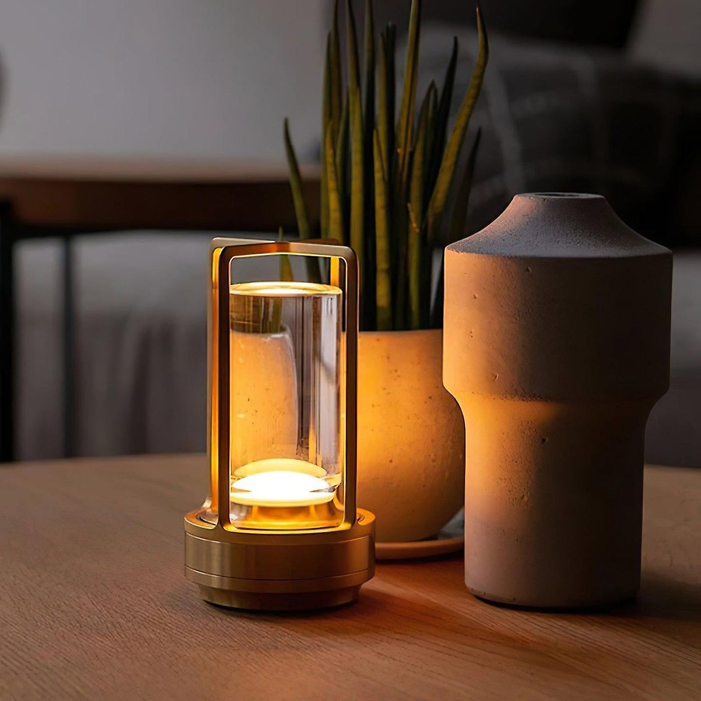 Illusora - Aurora Table Lamp With Brass Frame And Glass Shade