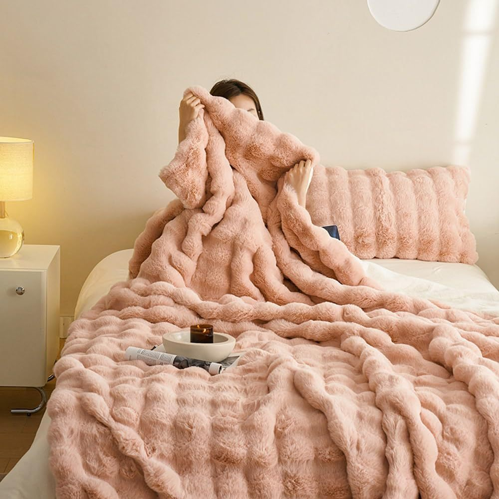 Decovista - Double Sided Faux Rabbit Fleece Blanket For Bedroom Couch