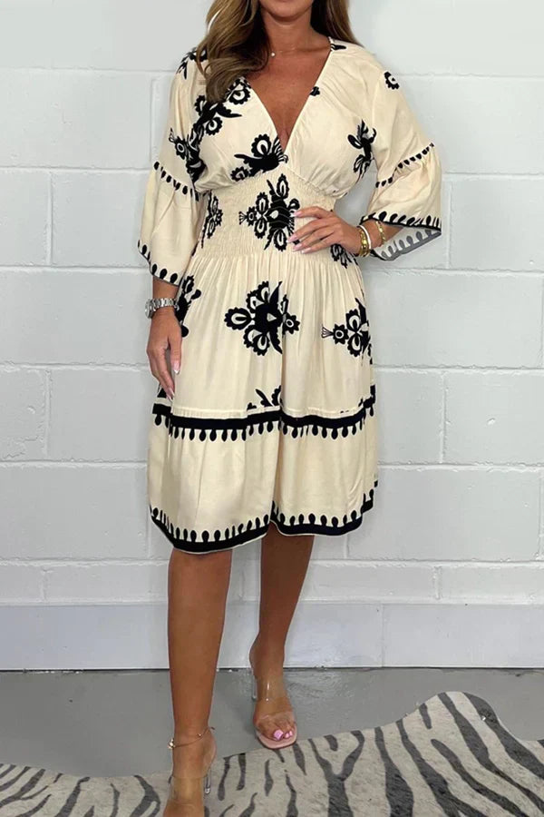 Tansy - Stylish Printed Women's Dress with V-neck and Flared Sleeves
