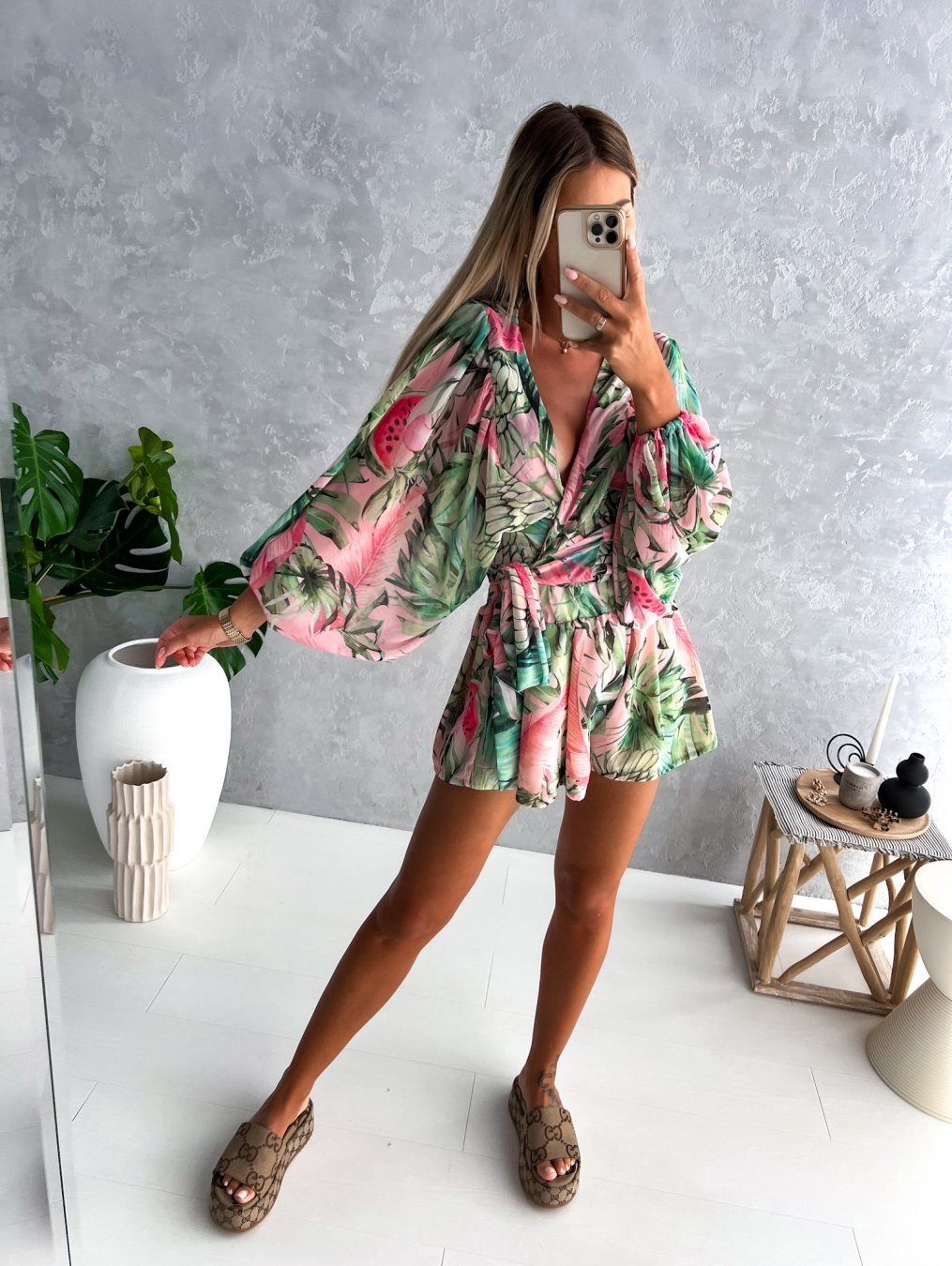 Alayna - Stylish Women's Beach Play Dress with Deep V-neck and Lantern Sleeves